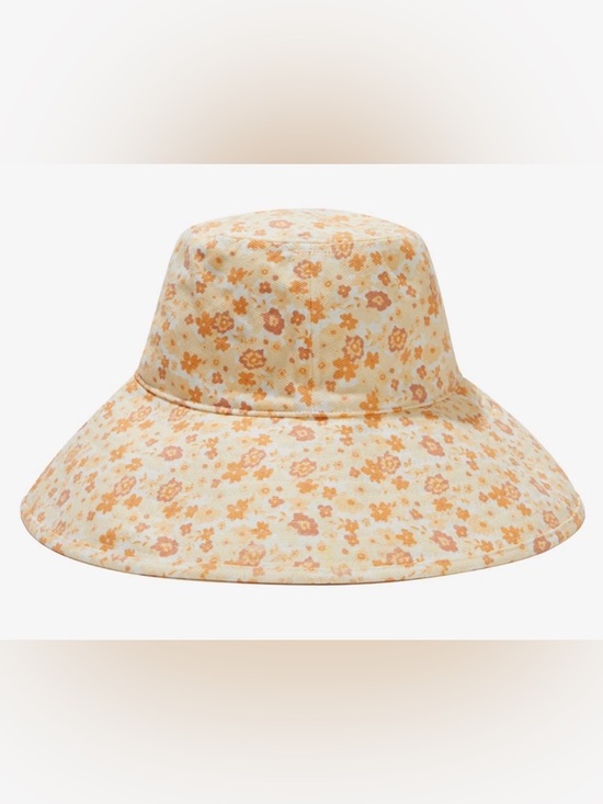 Lack Of Color Accessories - Lack of Color Holiday Bucket Hat in Peach Bloom Size Large/XL NWT